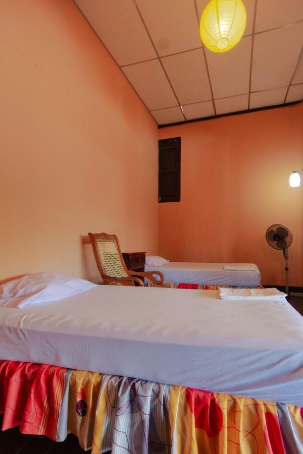 Hostal Lazybones León Kültér fotó