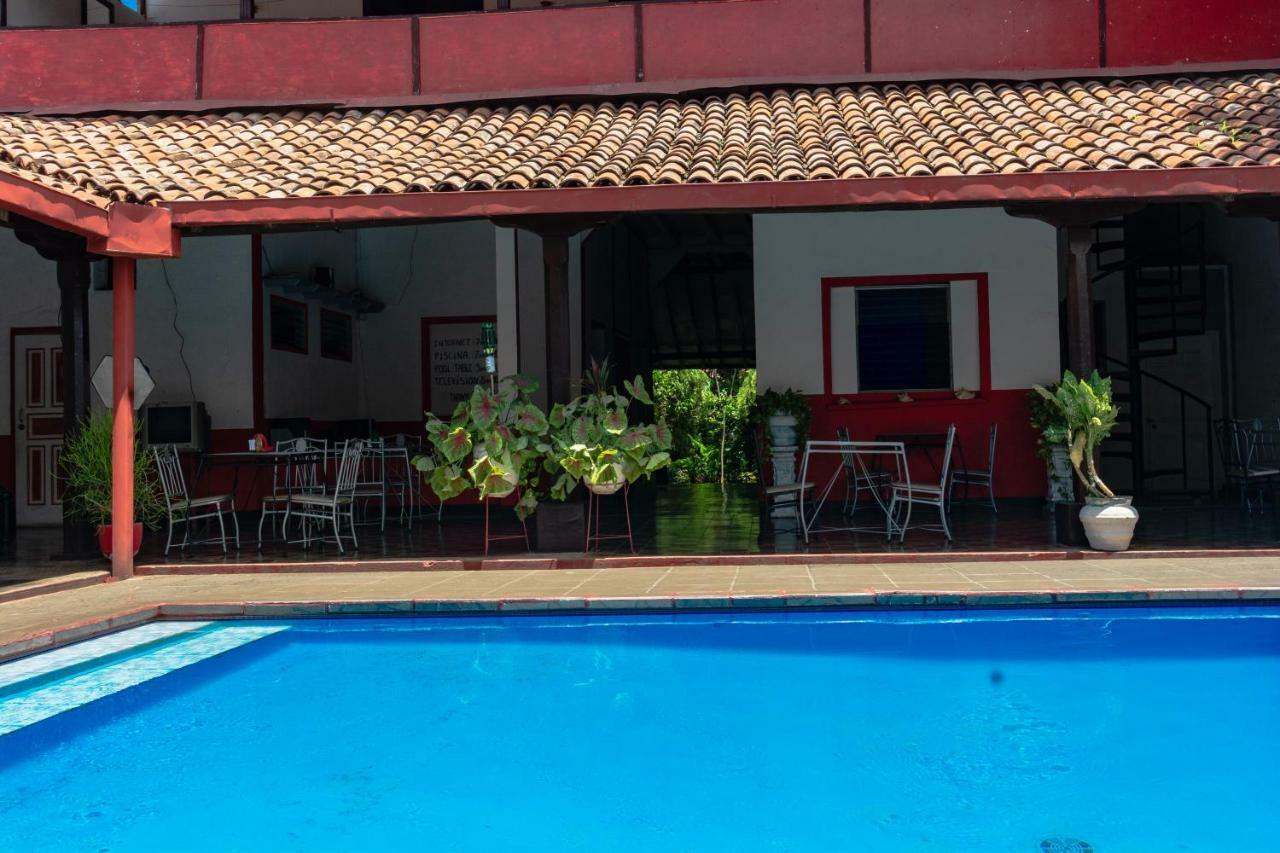 Hostal Lazybones León Kültér fotó